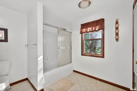 1802 26th Ave, Moline, IL 61265 photo 19