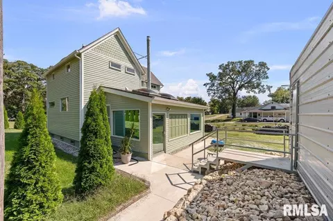 703 S Washington St, Kewanee, IL 61443