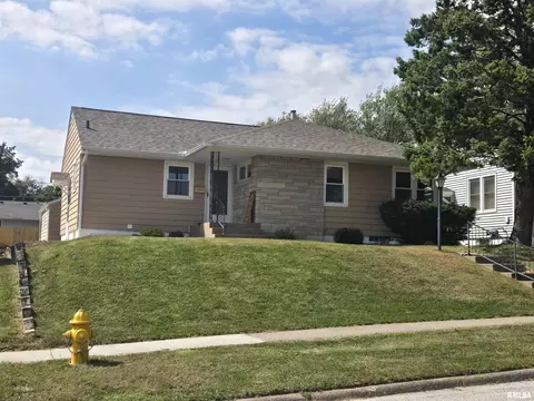 2508 Sturdevant St, Davenport, IA 52804