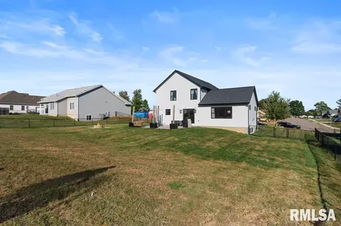 115 Parkview Dr, Eldridge, IA 52748 photo 38