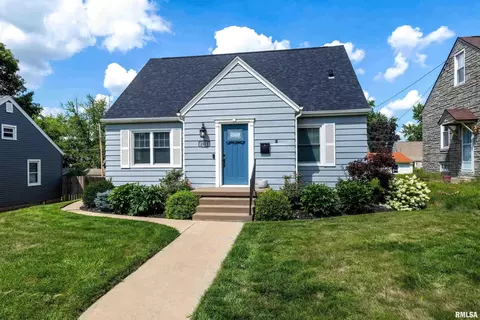 2614 N Howell St, Davenport, IA 52804