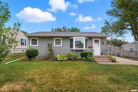 2109 N Michigan Ave, Davenport, IA 52804