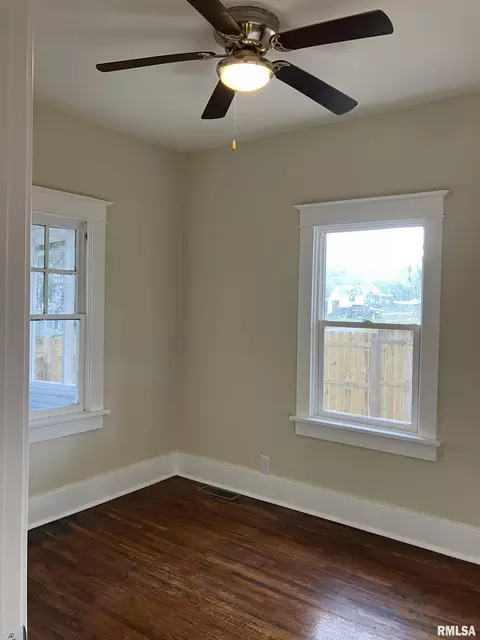 414 E Oak St, Kewanee, IL 61443 photo 20