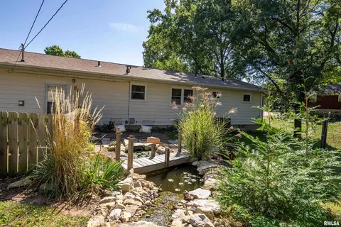 2407 2nd St, Moline, IL 61265 photo 32