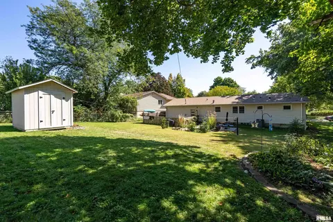 2407 2nd St, Moline, IL 61265 photo 34