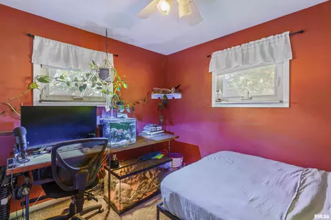 2407 2nd St, Moline, IL 61265 photo 19