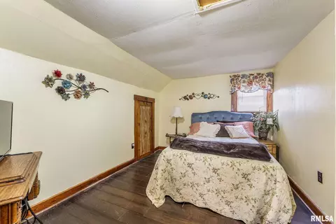 201 E Monroe St, Joy, IL 61260 photo 17