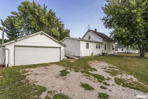 201 E Monroe St, Joy, IL 61260 photo 2