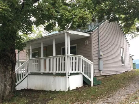 110 East Ave, Anna, IL 62906