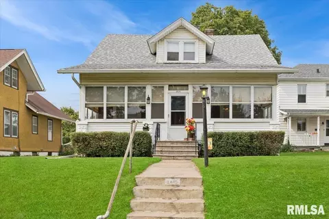 2610 Farnam St, Davenport, IA 52803