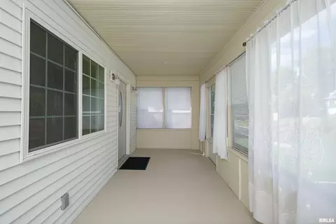 1824 25th Ave, Moline, IL 61265 photo 14