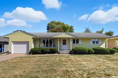 2225 N Ohio Ave, Davenport, IA 52804