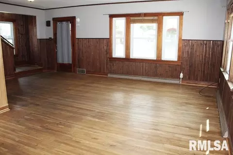 516 W Prospect St, Kewanee, IL 61443 photo 11