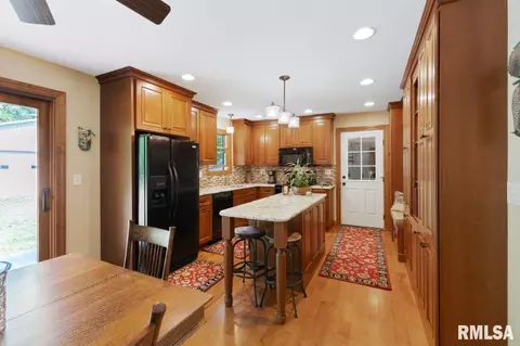 8508 Centerville Rd, Hannibal, MO 63401 photo 5