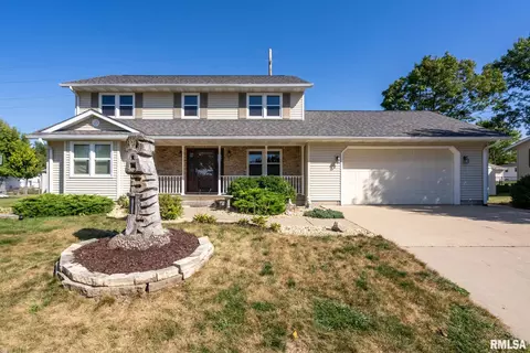 306 13th Ave, Dewitt, IA 52742