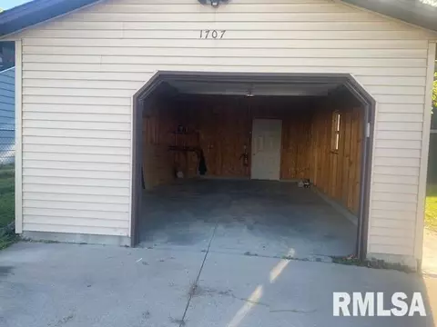 1707 18th Street C, Moline, IL 61265 photo 8