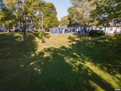 2615 4th St, Moline, IL 61265 photo 23