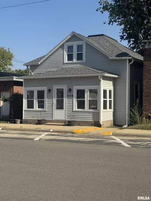828 Main St, Erie, IL 61250