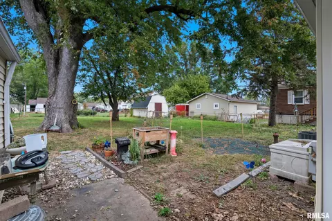 5007 48th St, Moline, IL 61265 photo 14