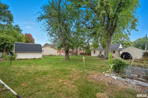 5007 48th St, Moline, IL 61265 photo 16