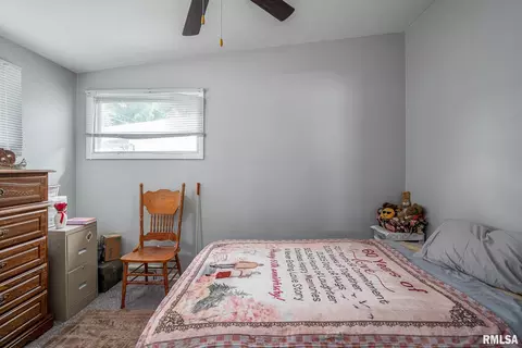 3209 15th Ave, Moline, IL 61265 photo 8