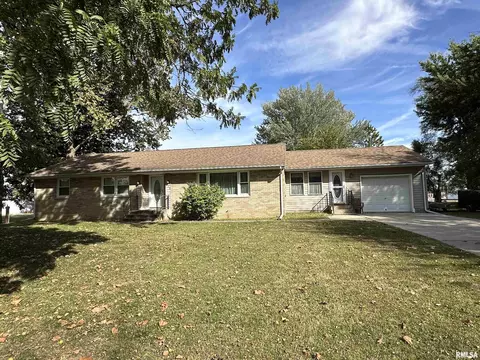 408 2nd Ave, Hillsdale, IL 61257