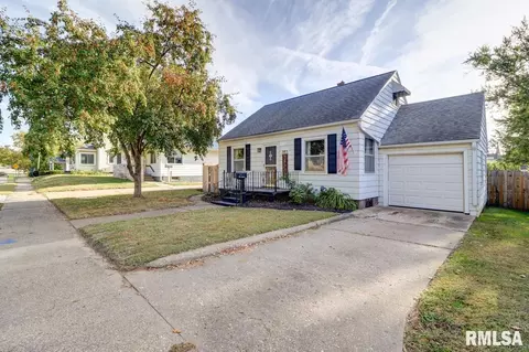 2813 N 3rd St, Clinton, IA 52732