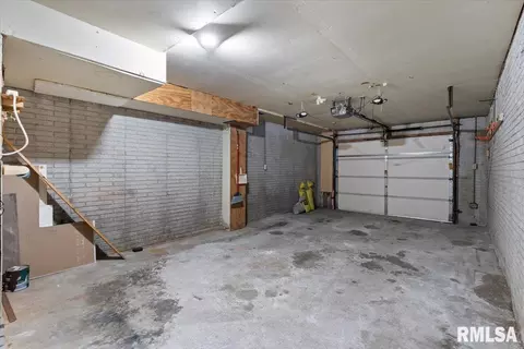 2901 32nd Ave, Moline, IL 61265 photo 35