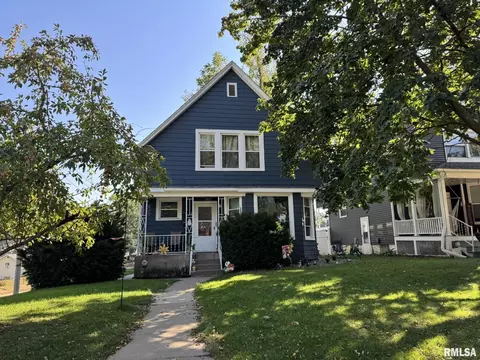 2927 Fair Ave, Davenport, IA 52803