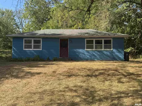 613 Lake Park Blvd, Muscatine, IA 52761