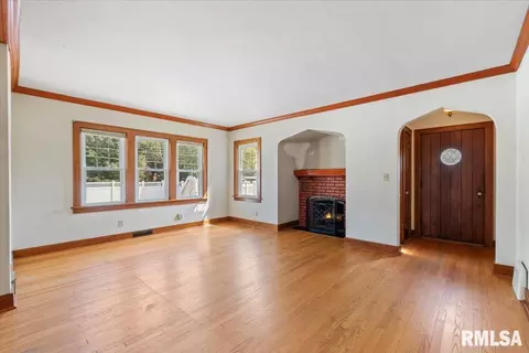 553 25th Ave, Moline, IL 61265 photo 9