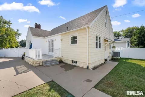 553 25th Ave, Moline, IL 61265 photo 5