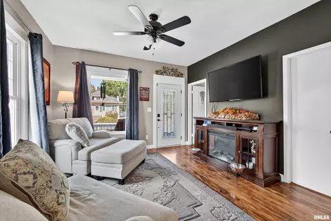 1620 27th Ave, Moline, IL 61265 photo 6