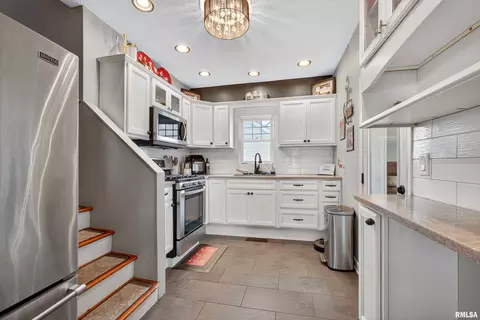 1620 27th Ave, Moline, IL 61265 photo 9