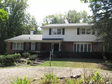 22206 280th Ave, Le Claire, IA 52753