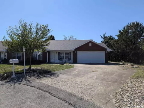 3211 Cherokee Dr, Marion, IL 62959