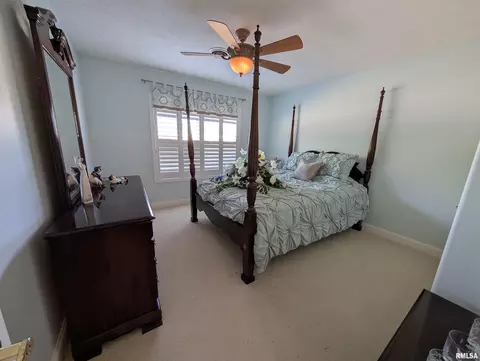 3211 Cherokee Dr, Marion, IL 62959 photo 18