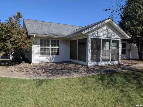 3211 Cherokee Dr, Marion, IL 62959 photo 6