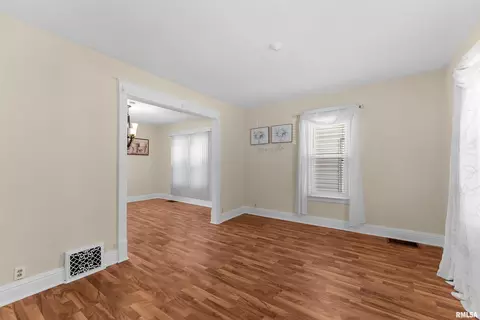 1315 7th Ave, Moline, IL 61265 photo 3