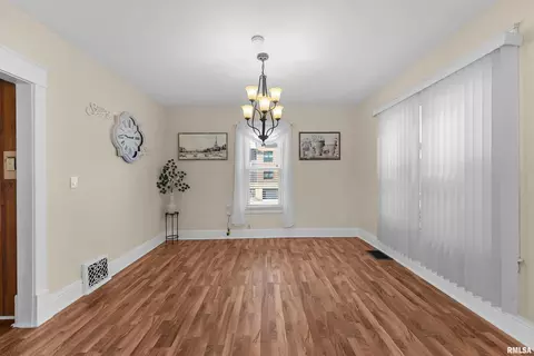 1315 7th Ave, Moline, IL 61265 photo 5
