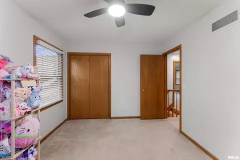 706 E 6th St, Coal Valley, IL 61240 photo 15