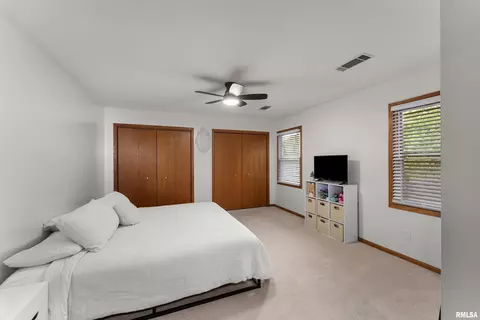 706 E 6th St, Coal Valley, IL 61240 photo 11