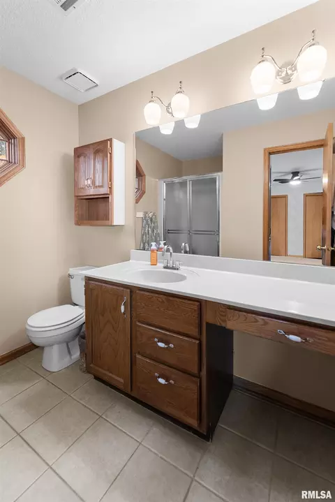 706 E 6th St, Coal Valley, IL 61240 photo 13