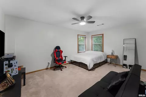 706 E 6th St, Coal Valley, IL 61240 photo 16