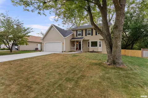 706 E 6th St, Coal Valley, IL 61240 photo 3