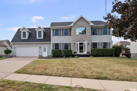 2008 Plum Tree Rd, Bettendorf, IA 52722