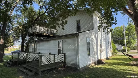1808 Pine St, Murphysboro, IL 62966 photo 3
