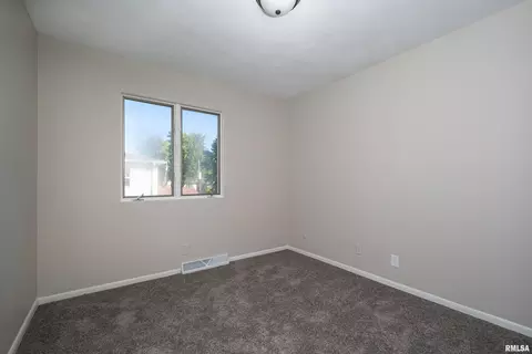 3608 34th St, Moline, IL 61265 photo 41