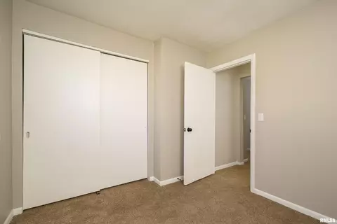 3608 34th St, Moline, IL 61265 photo 18