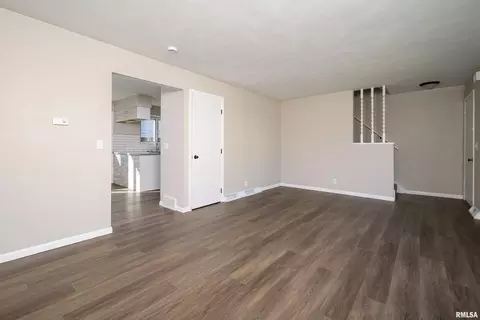 3608 34th St, Moline, IL 61265 photo 25